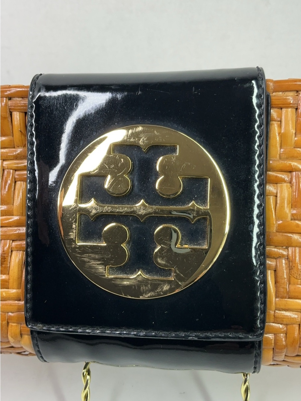 Tory Burch-Inspired Tan Woven Clutch with Black Patent Trim - Picture 7 of 11